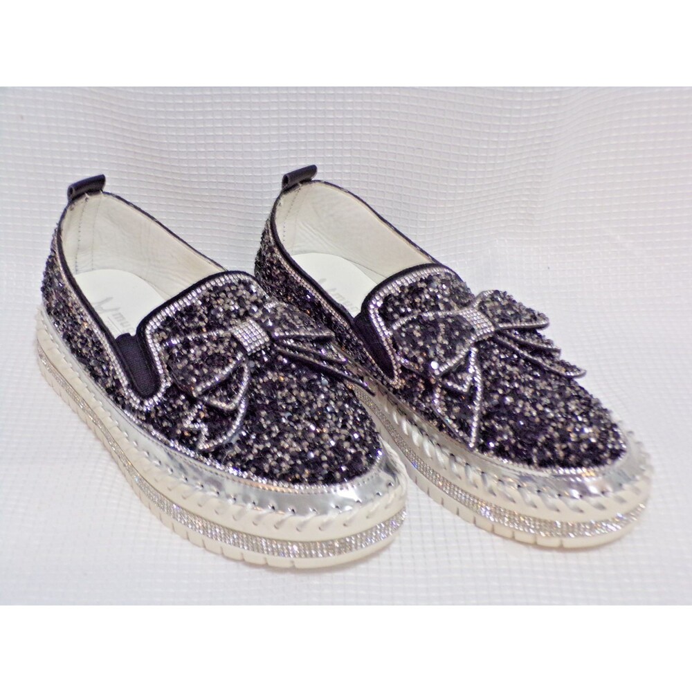 Muguan Co‎ Crystal Rhinestone Embelished Loafers Silver, White, & Black Size 7.5